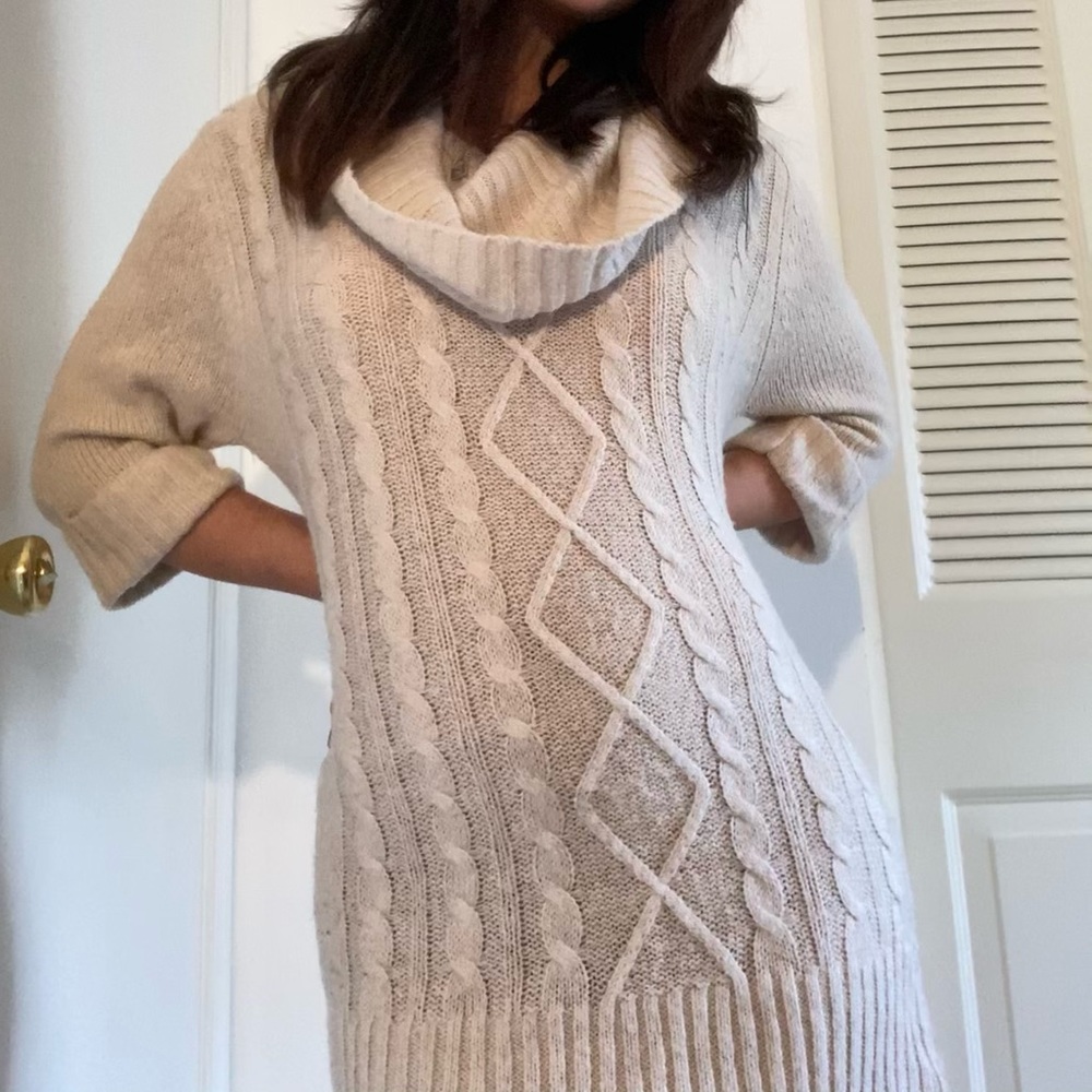 White knit dress